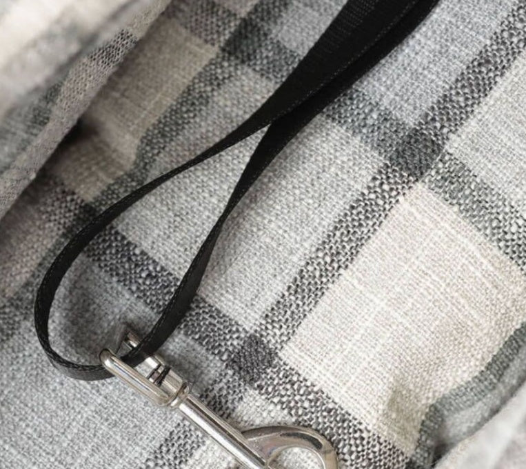 Product information Specifications Blue Ribbon handbag plaid